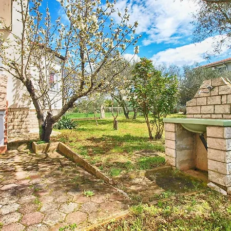 Fuer 8 Personen Ca 90 Qm In Fazana, Istrien Istrische Riviera Apartment *